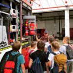 Grundschule zu Besuch bei der Feuerwehr