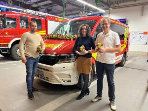 Mehr über den Artikel erfahren Labertaler Fachmarkt spendet Grisu’s für die Feuerwehr Neufahrn