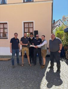 Mehr über den Artikel erfahren Übergabe der Drehleiter der FF Rottenburg an die FF Pfeffenhausen